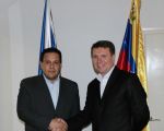 Venezuelan Ambassador enrolled members EUA